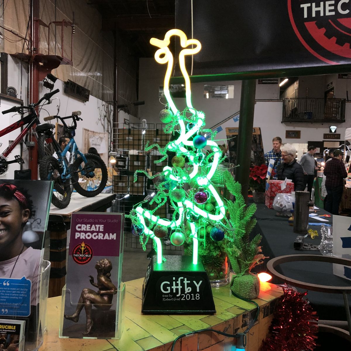 Robert Graf_I Am The Crucible_January_2020_Neon_5608 robert graf