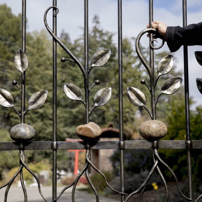 oakland public art_gardens at lake merritt Oakland Public Art