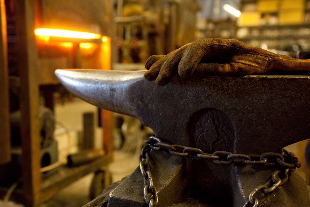 crucibleblacksmith-294.2 start blacksmithing