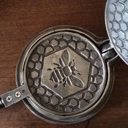 Design and Make Your Own Waffle Iron